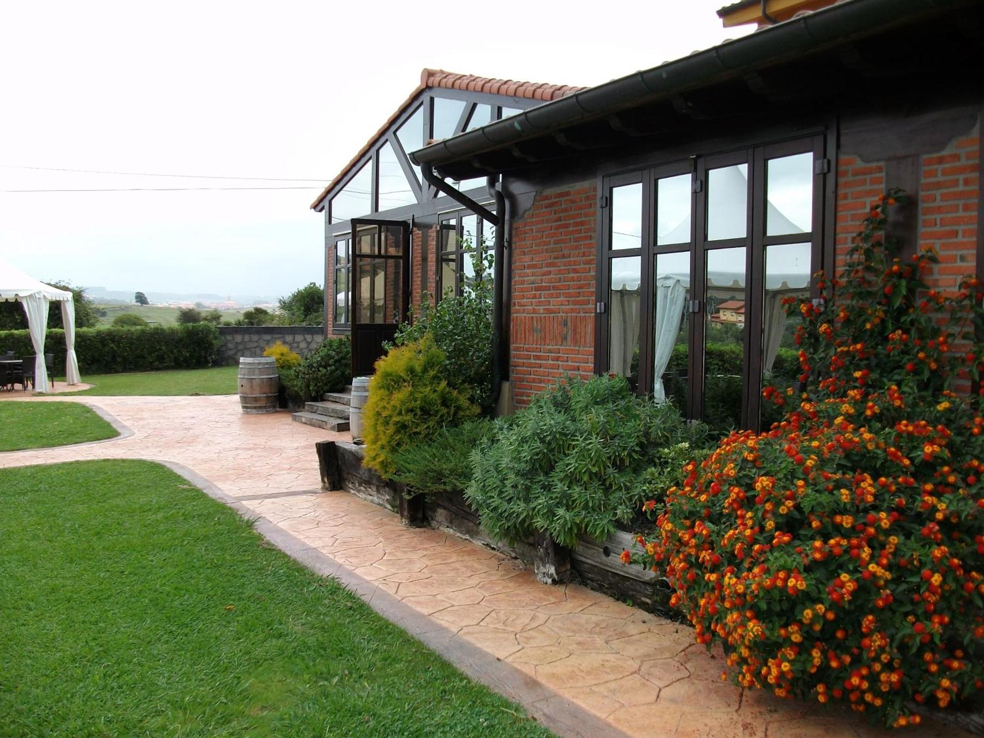 Casa De Labranza Ria De Castellanos Otel Arnuero Dış mekan fotoğraf